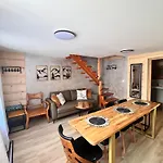 żabie Dworki Luxury Chalets&spa Chalé Witów