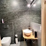 żabie Dworki Luxury Chalets&spa Chalé