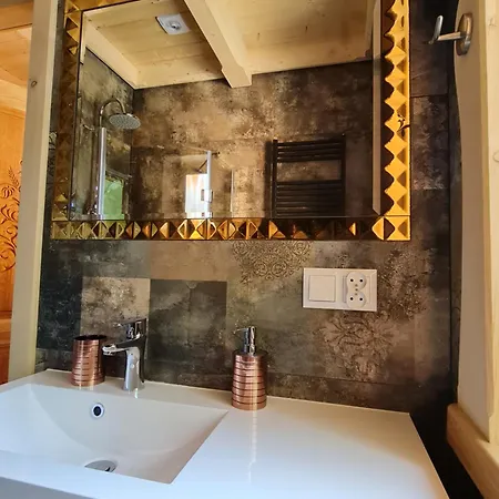 Zabie Dworki Luxury & * Witów