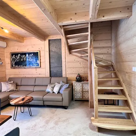 Zabie Dworki Luxury &