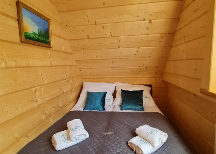 Zabie Dworki Luxury & Chalet