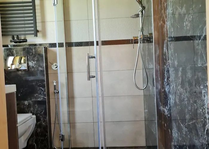 Chalet Zabie Dworki Luxury & Witów