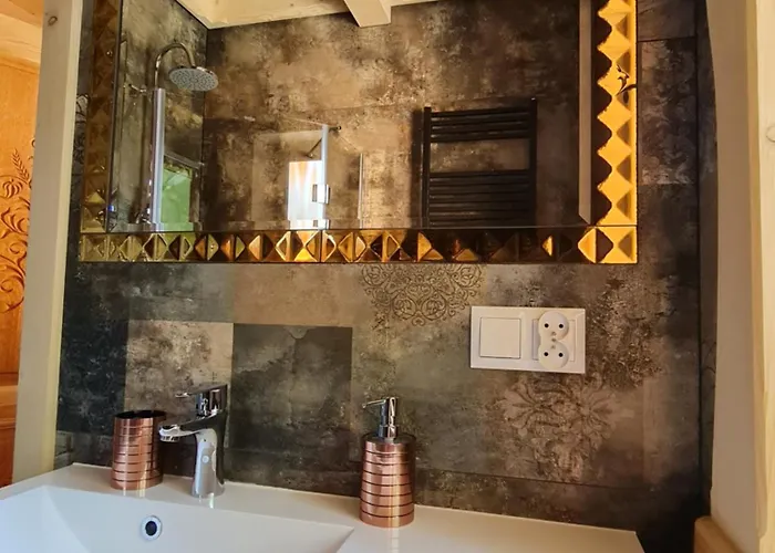 Zabie Dworki Luxury & * Witów