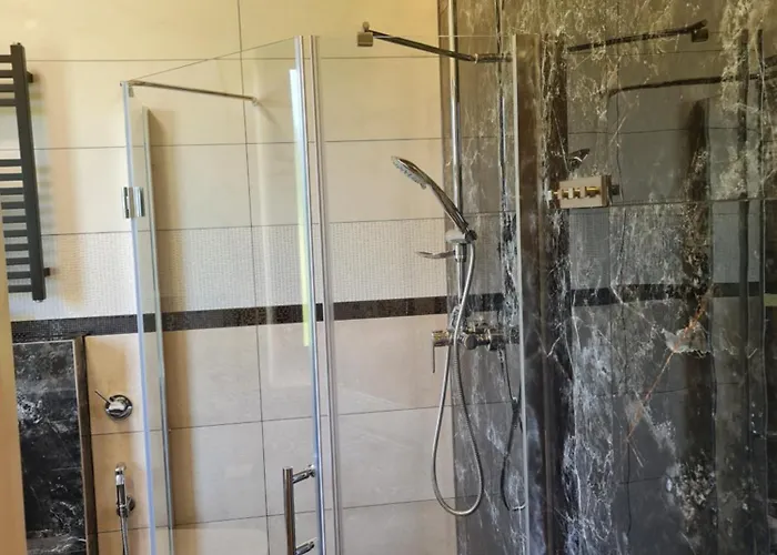 Zabie Dworki Luxury & *