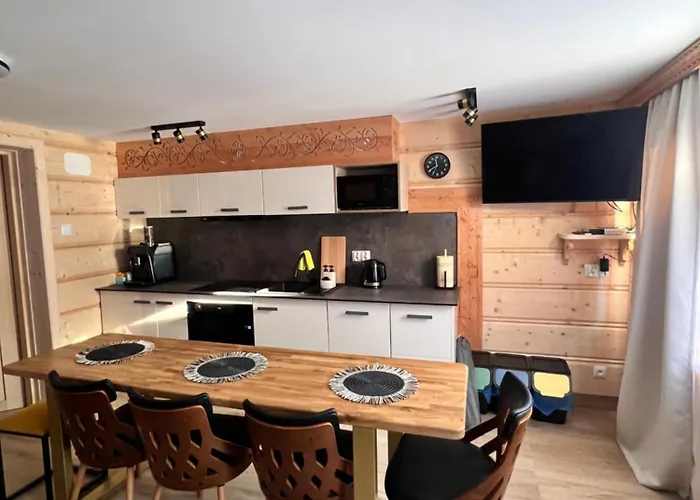 Chalet Zabie Dworki Luxury & Witów